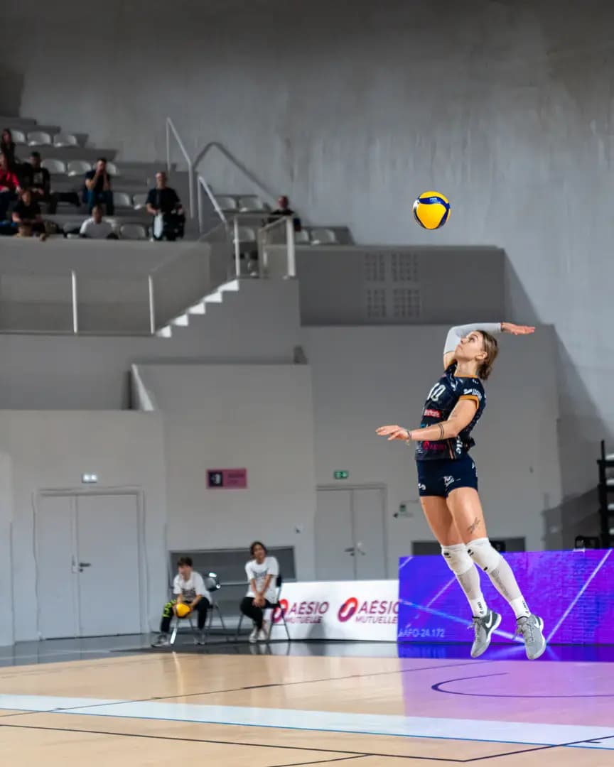 Volley Photo 8