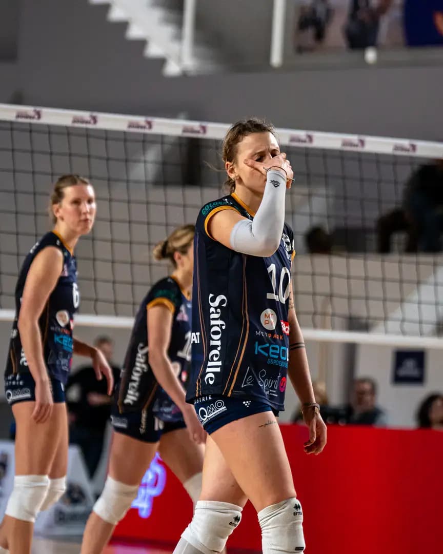 Volley Photo 61