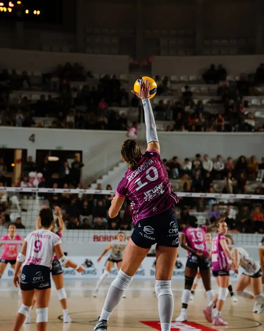 Volley Photo 63