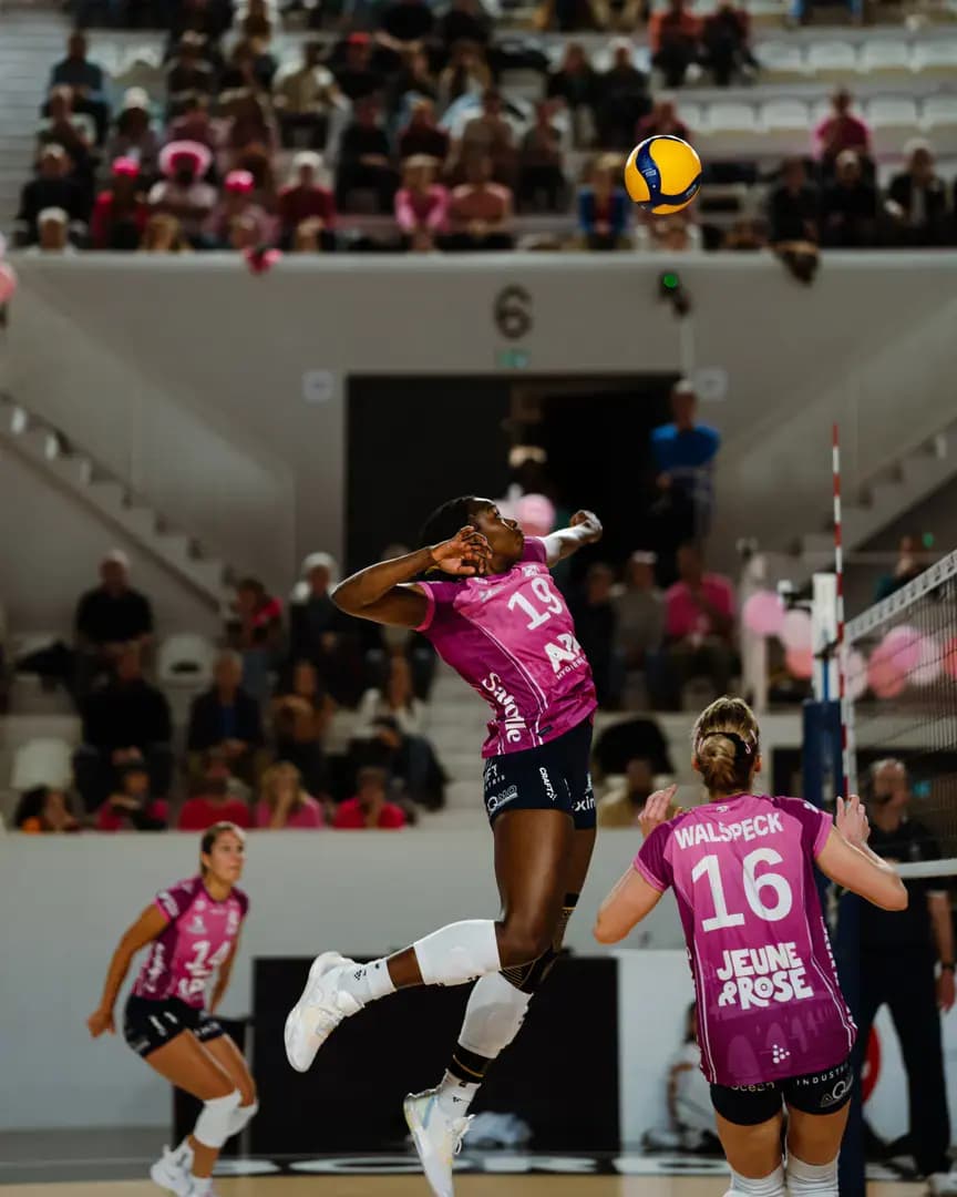 Volley Photo 64